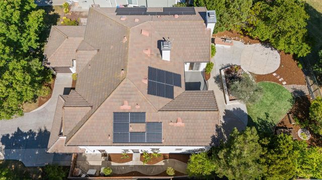 865 Wedge Wood Ct, West Sacramento, CA 95605