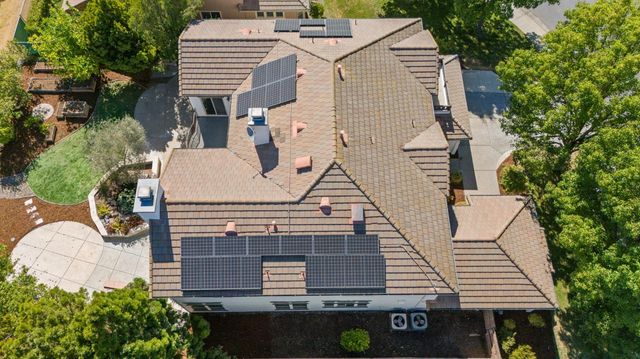 865 Wedge Wood Ct, West Sacramento, CA 95605