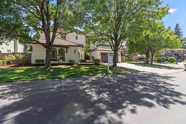 865 Wedge Wood Ct, West Sacramento, CA 95605