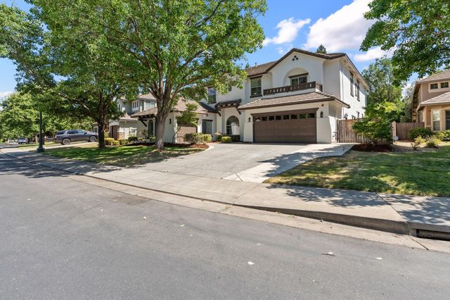 865 Wedge Wood Ct, West Sacramento, CA 95605