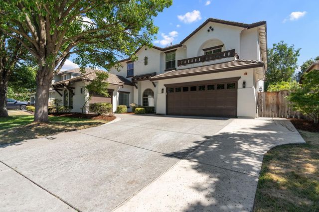 865 Wedge Wood Ct, West Sacramento, CA 95605