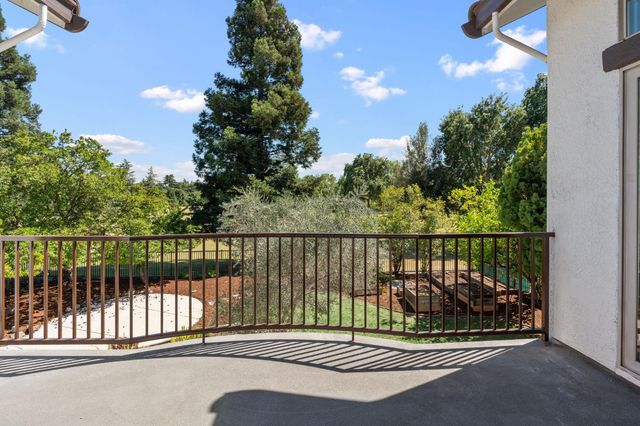 865 Wedge Wood Ct, West Sacramento, CA 95605