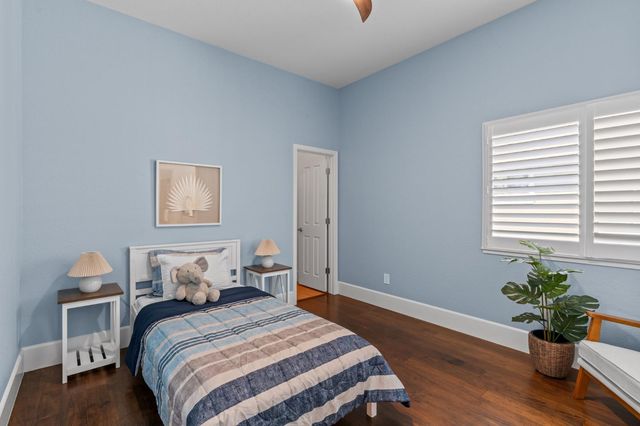 865 Wedge Wood Ct, West Sacramento, CA 95605