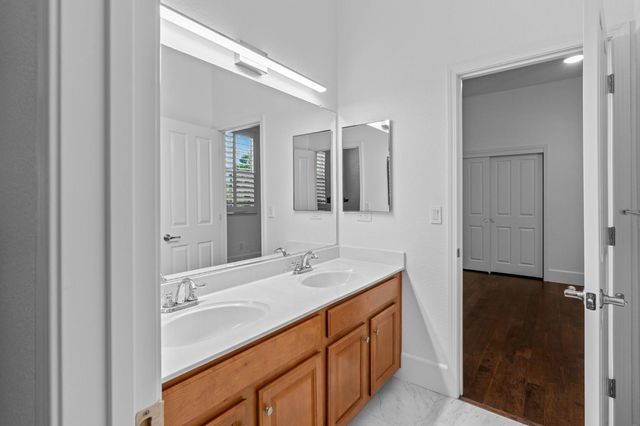 865 Wedge Wood Ct, West Sacramento, CA 95605