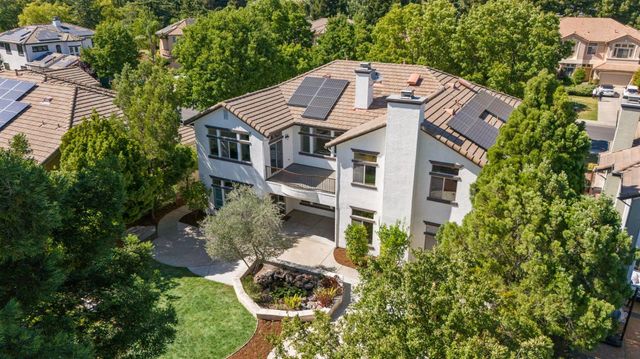 865 Wedge Wood Ct, West Sacramento, CA 95605