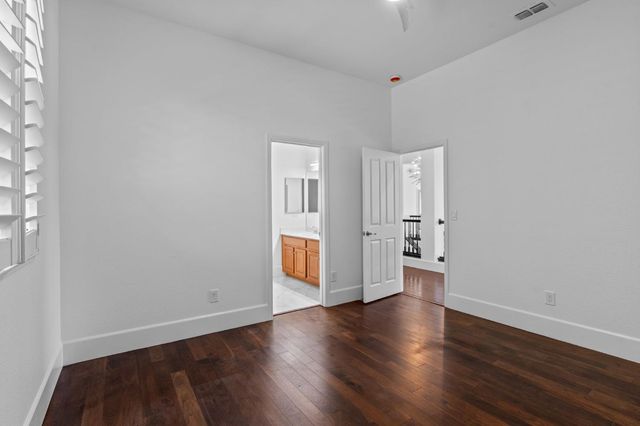 865 Wedge Wood Ct, West Sacramento, CA 95605