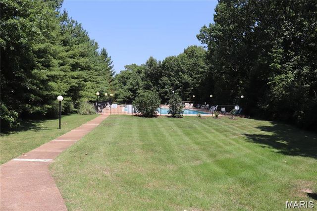 5271 Cedarstone Court C, Mehlville, MO 63129