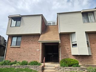 5271 Cedarstone Court C, Mehlville, MO 63129