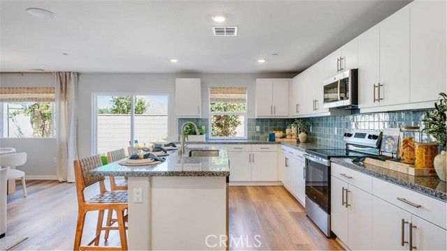 14124 Serene Skies Court, Jurupa Valley, CA 92509