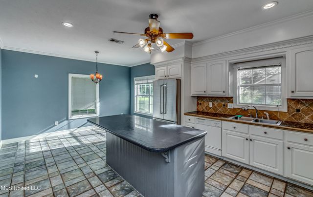 203 Remington Drive, Brandon, MS 39042