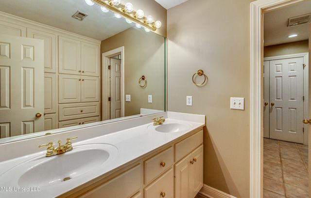 203 Remington Drive, Brandon, MS 39042