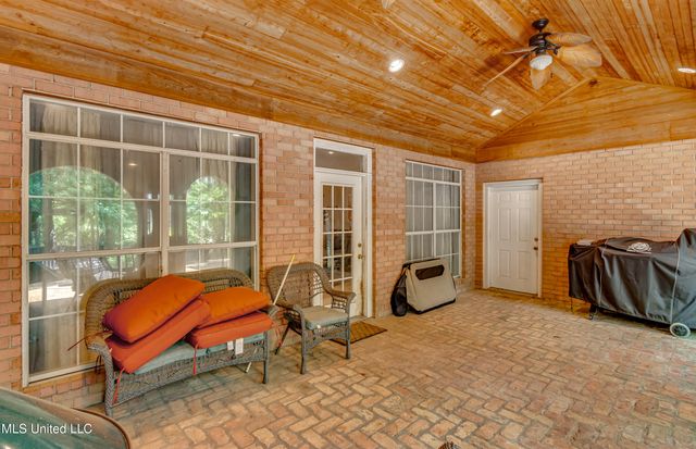 203 Remington Drive, Brandon, MS 39042