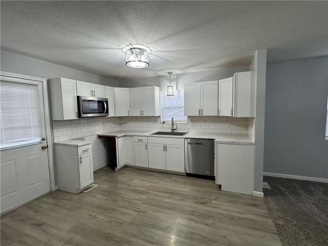 503 E Corrine Street, Gallatin, MO 64640