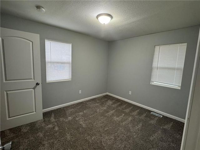 503 E Corrine Street, Gallatin, MO 64640