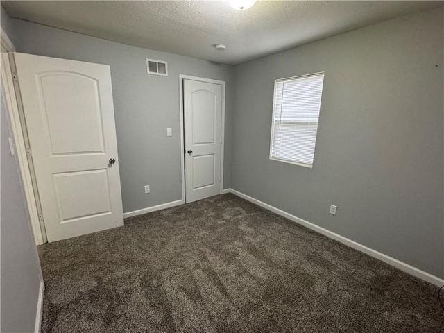 503 E Corrine Street, Gallatin, MO 64640