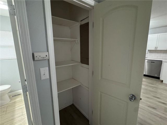 503 E Corrine Street, Gallatin, MO 64640