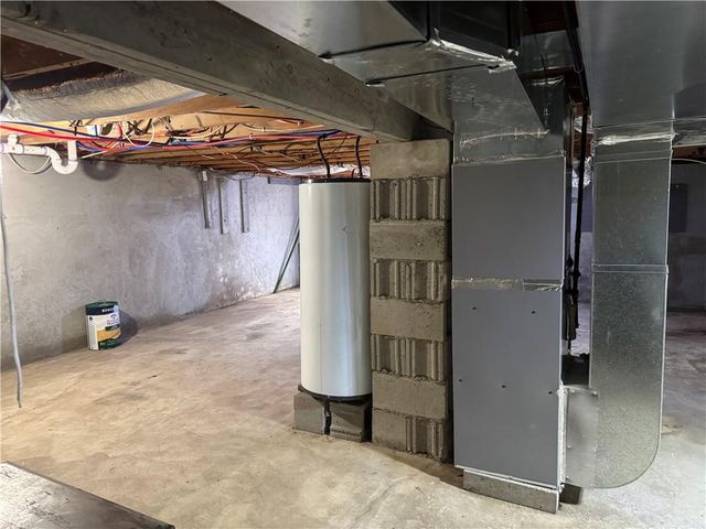 503 E Corrine Street, Gallatin, MO 64640