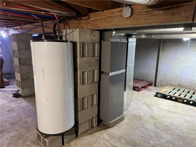 503 E Corrine Street, Gallatin, MO 64640