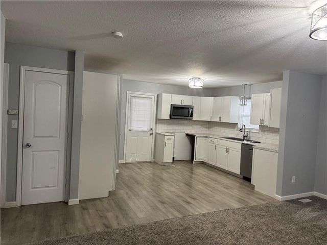 503 E Corrine Street, Gallatin, MO 64640