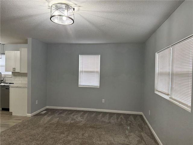 503 E Corrine Street, Gallatin, MO 64640