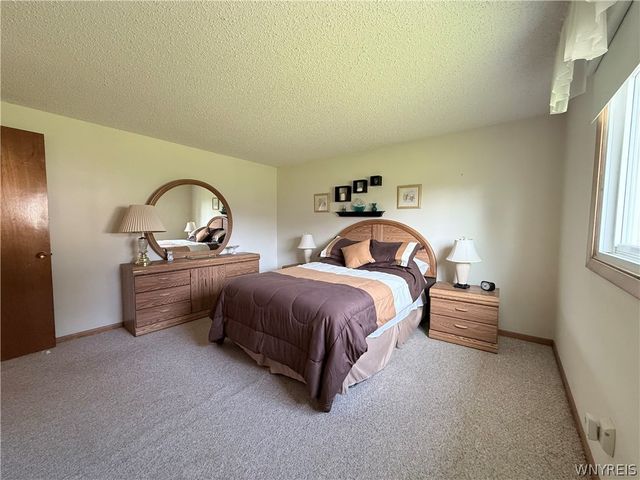 54 Bory Drive, Cheektowaga, NY 14043
