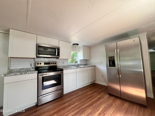 1681 Tuna Drive SW, Shallotte, NC 28470