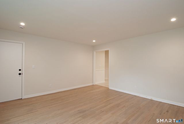 306 Courtland Avenue 1, Stamford, CT 06906