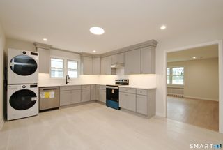 306 Courtland Avenue 1, Stamford, CT 06906