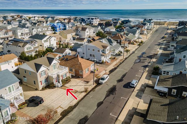21 Magee Avenue, Lavallette, NJ 08735