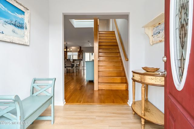 21 Magee Avenue, Lavallette, NJ 08735