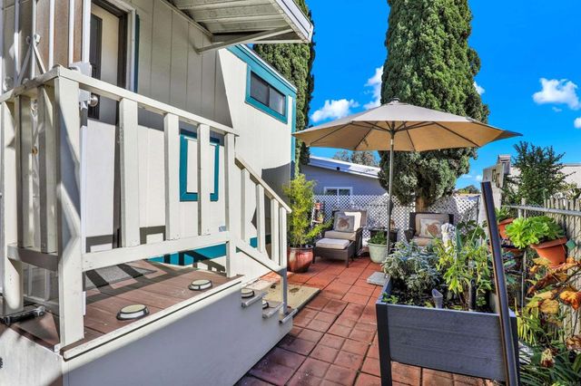 2750 Wheatstone Street 203, San Diego, CA 92111