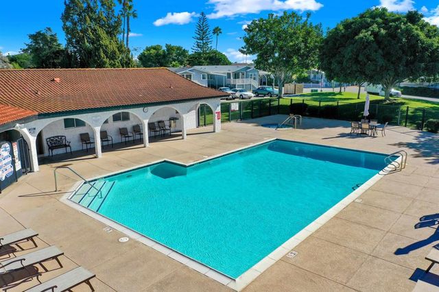 2750 Wheatstone Street 203, San Diego, CA 92111