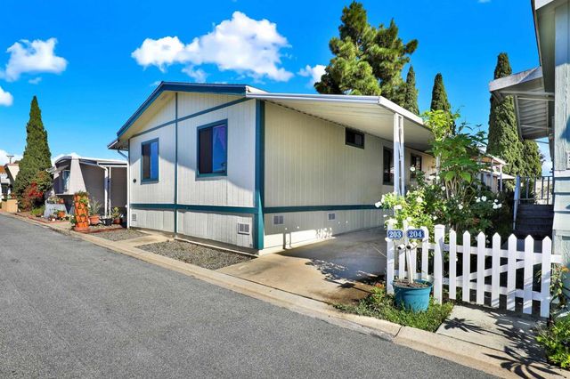 2750 Wheatstone Street 203, San Diego, CA 92111