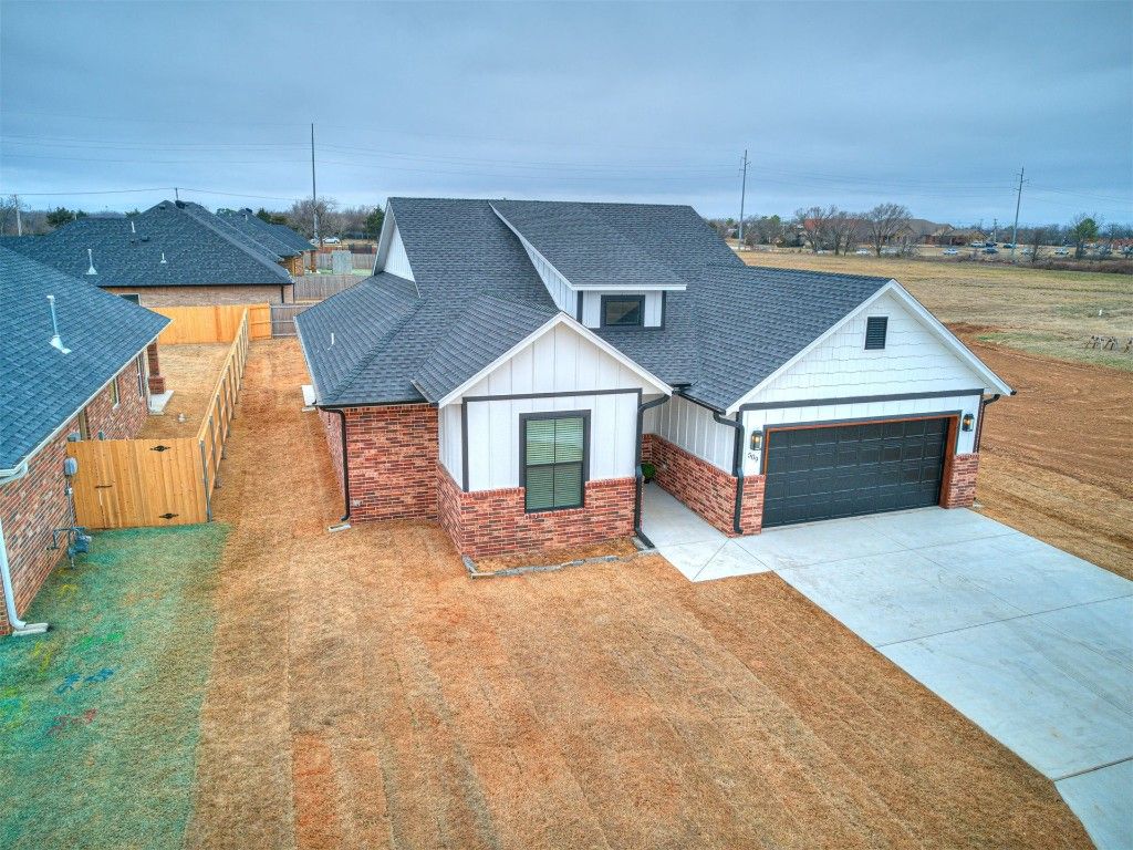 509 Blue Bird Lane, Shawnee, OK 74804