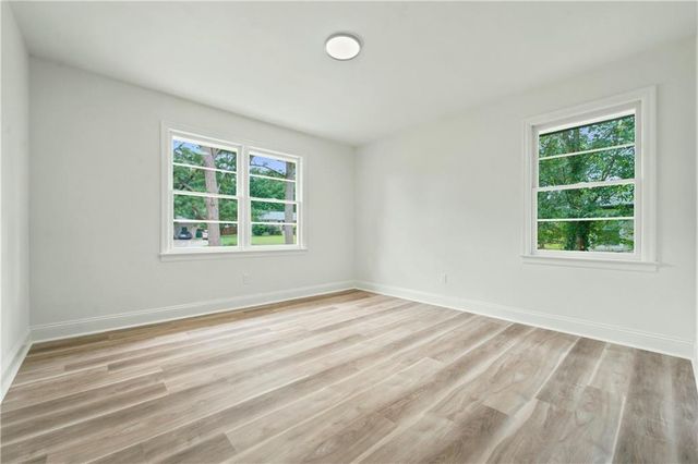 2749 Eastfield Road SE, Smyrna, GA 30080