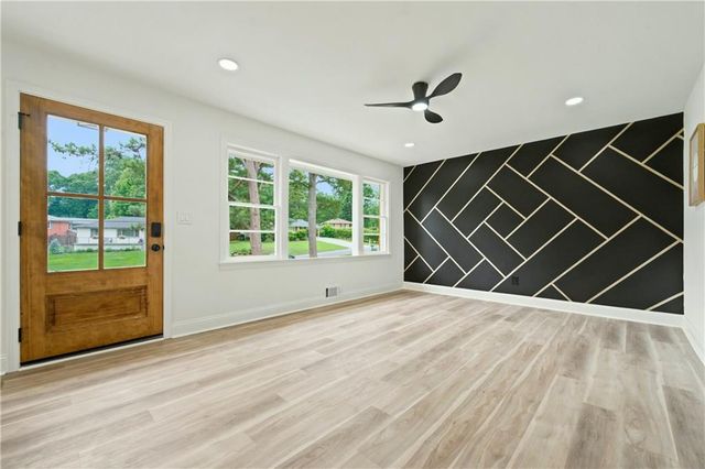 2749 Eastfield Road SE, Smyrna, GA 30080