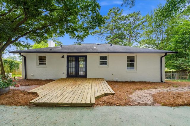 2749 Eastfield Road SE, Smyrna, GA 30080