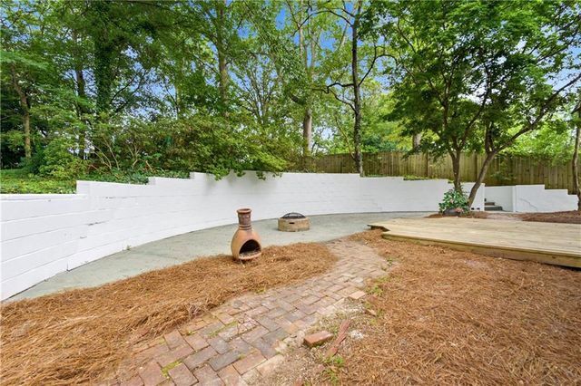 2749 Eastfield Road SE, Smyrna, GA 30080