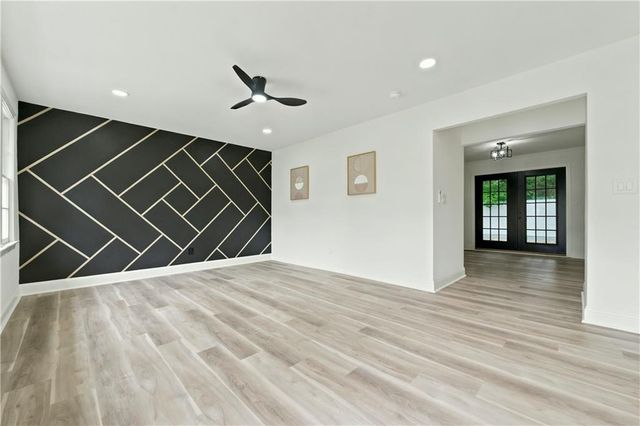 2749 Eastfield Road SE, Smyrna, GA 30080