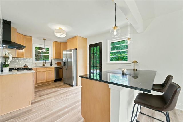 2749 Eastfield Road SE, Smyrna, GA 30080