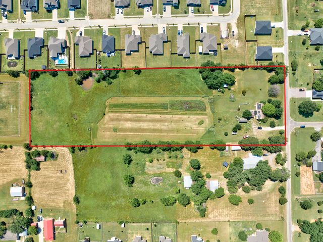 305 Swaha Drive, Tioga, TX 76271