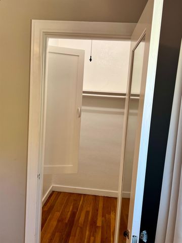 1228 W Walnut St, Stockton, CA 95203