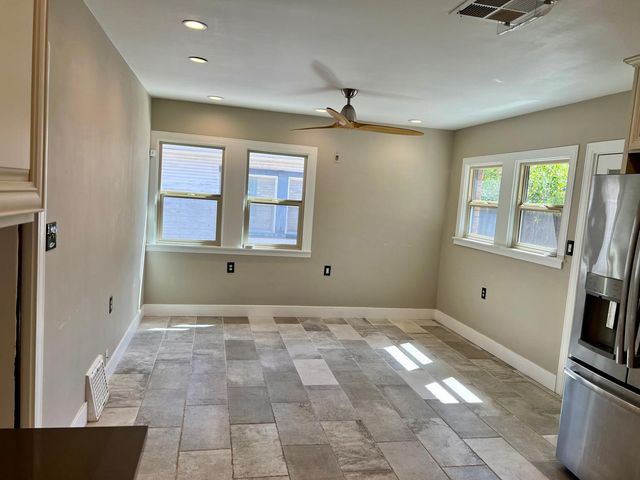 1228 W Walnut St, Stockton, CA 95203