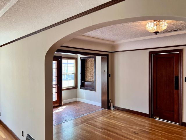 1228 W Walnut St, Stockton, CA 95203