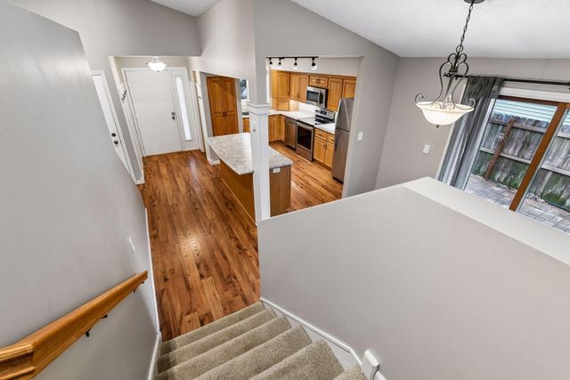 8450 Hiawatha Avenue, Eden Prairie, MN 55347
