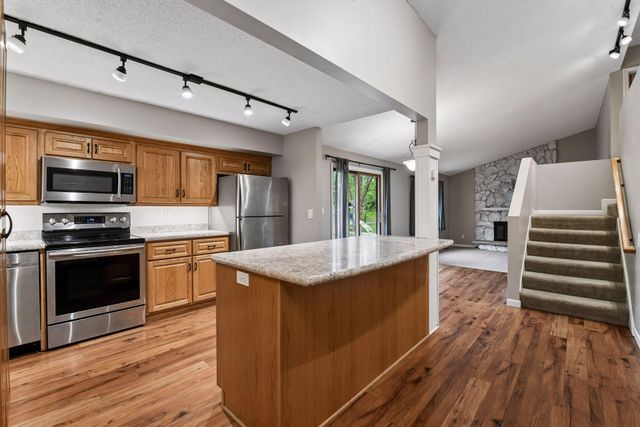 8450 Hiawatha Avenue, Eden Prairie, MN 55347