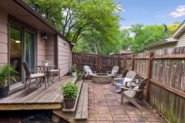 8450 Hiawatha Avenue, Eden Prairie, MN 55347