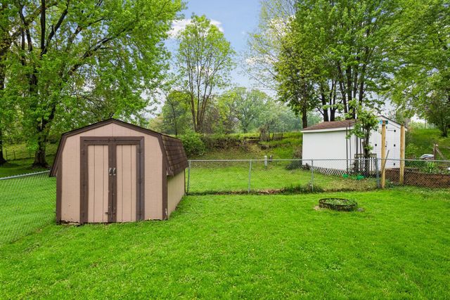 8450 Hiawatha Avenue, Eden Prairie, MN 55347