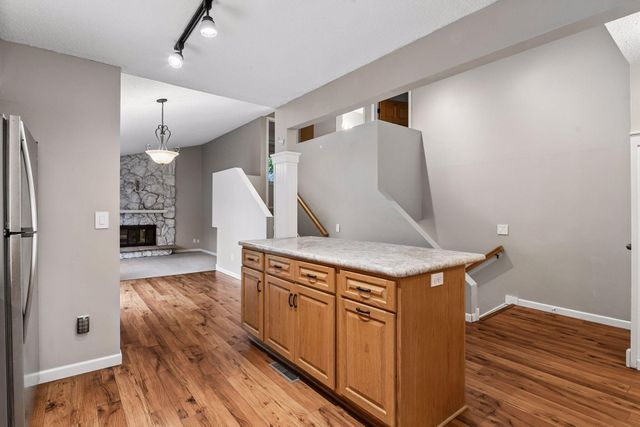 8450 Hiawatha Avenue, Eden Prairie, MN 55347