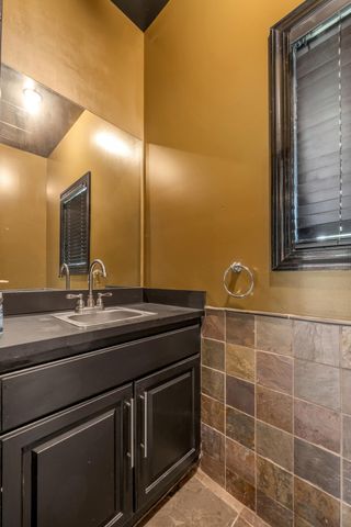 601 Delong Road, Lexington, KY 40515